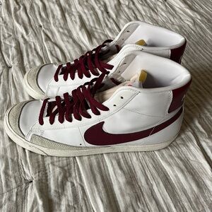 Men’s Nike Mid Blazer White Maroon Size 11